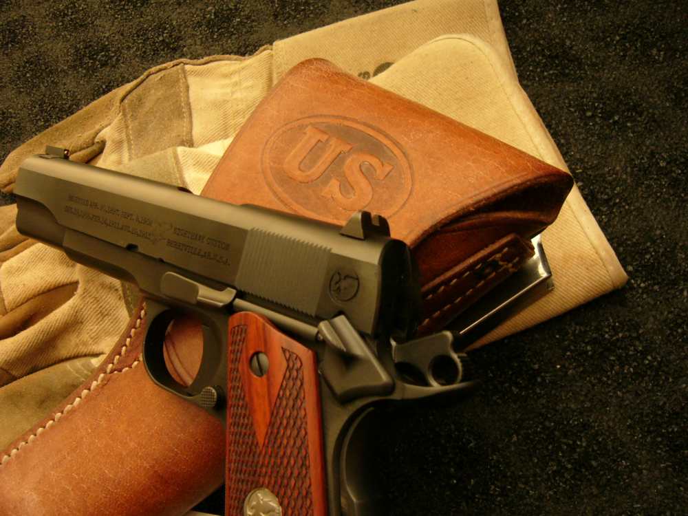 NIGHTHAWK CUSTOM GI PLUS NEW MODEL SASS 1911 GOV'T .45 U.S. ARMY BAKELITE -img-28