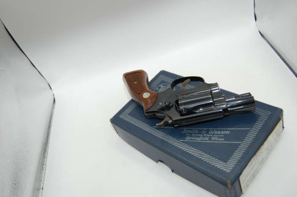 Smith & Wesson Model 36 Double Action Revolver tools papers non match box -img-3