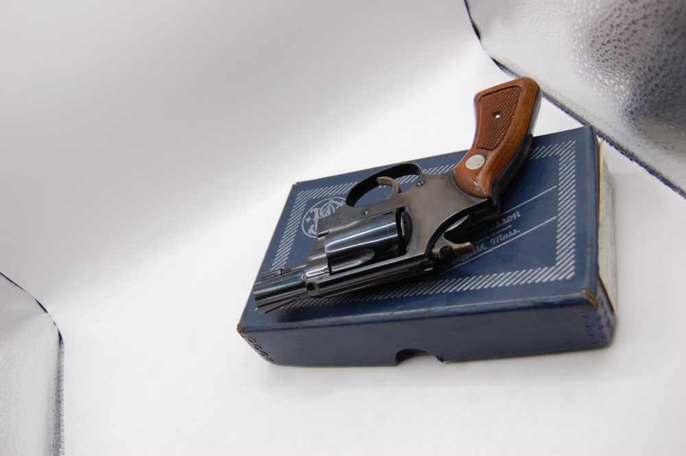 Smith & Wesson Model 36 Double Action Revolver tools papers non match box -img-11