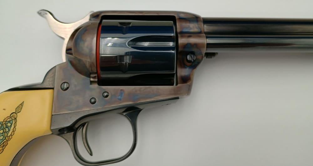 Colt Single Action Army (SAA) .45 Colt 7.5 barrel LNIB MFD 2004-img-2