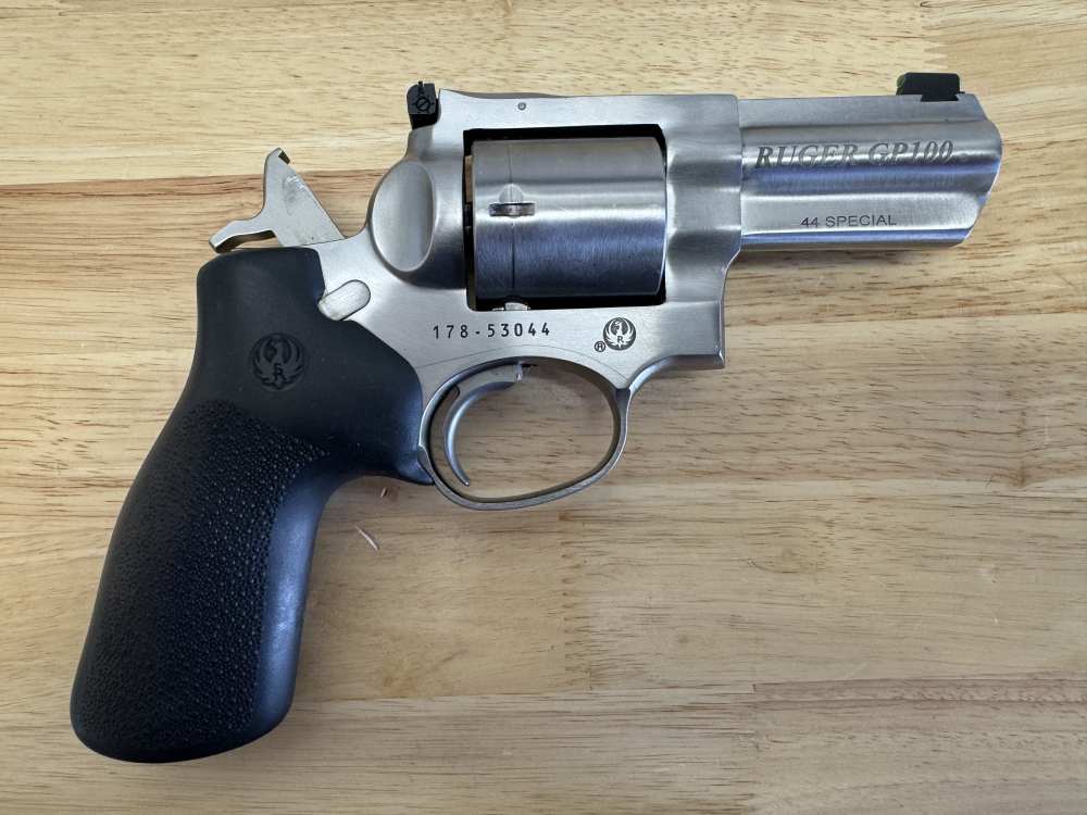USED Ruger GP100 .44 Special 3" Excellent Condition-img-2