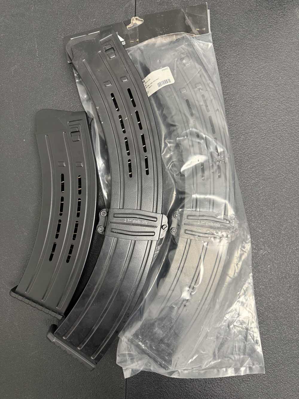 (2) 12ga 19 Round Mags (1) 12ga 15 Round Magazine-img-0