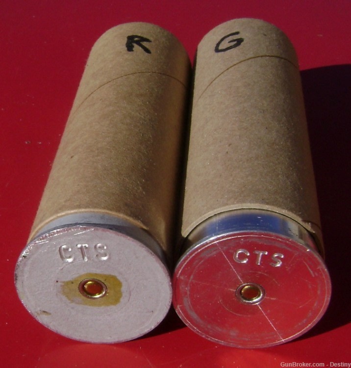 Pair of live 37/38mm Ground Smoke.  Red and Green 37mm 38mm-img-2