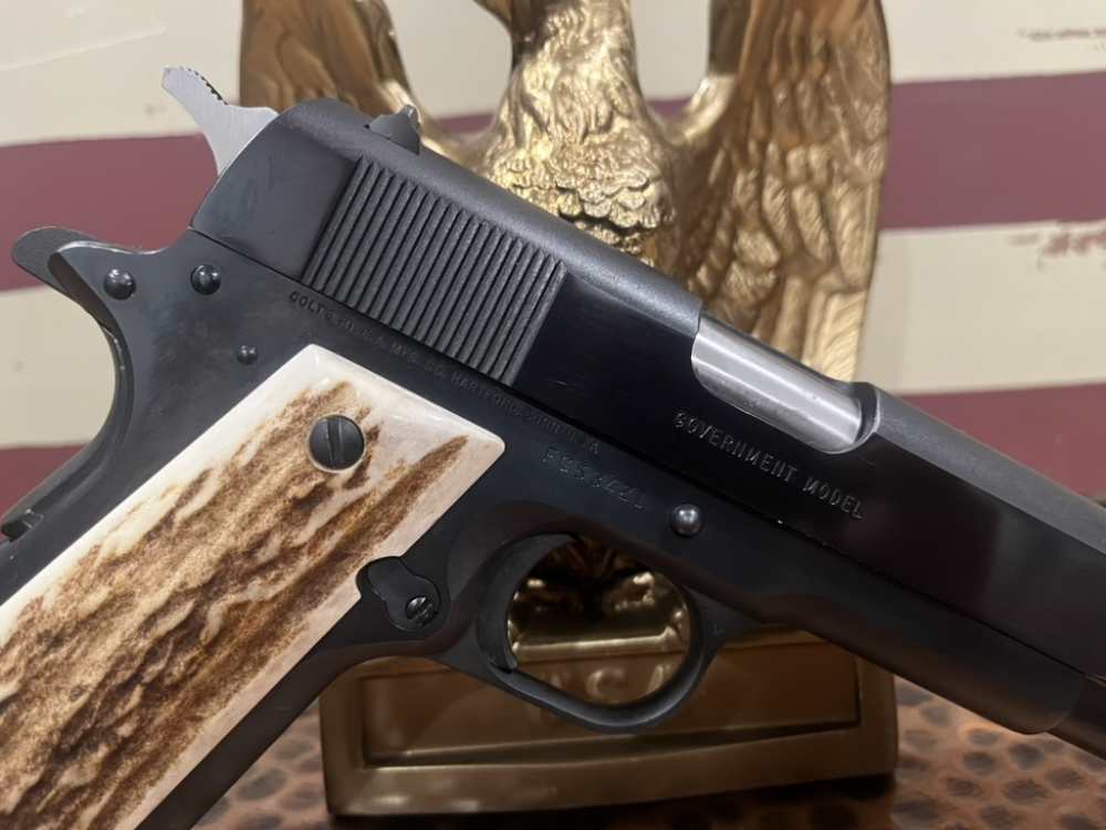 Colt MK IV SERIES 80 GOVERNMENT 1911 45 Excellent condition Stag grips-img-8