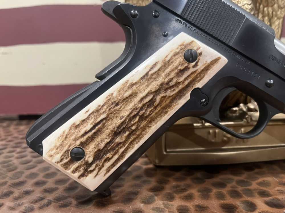 Colt MK IV SERIES 80 GOVERNMENT 1911 45 Excellent condition Stag grips-img-7