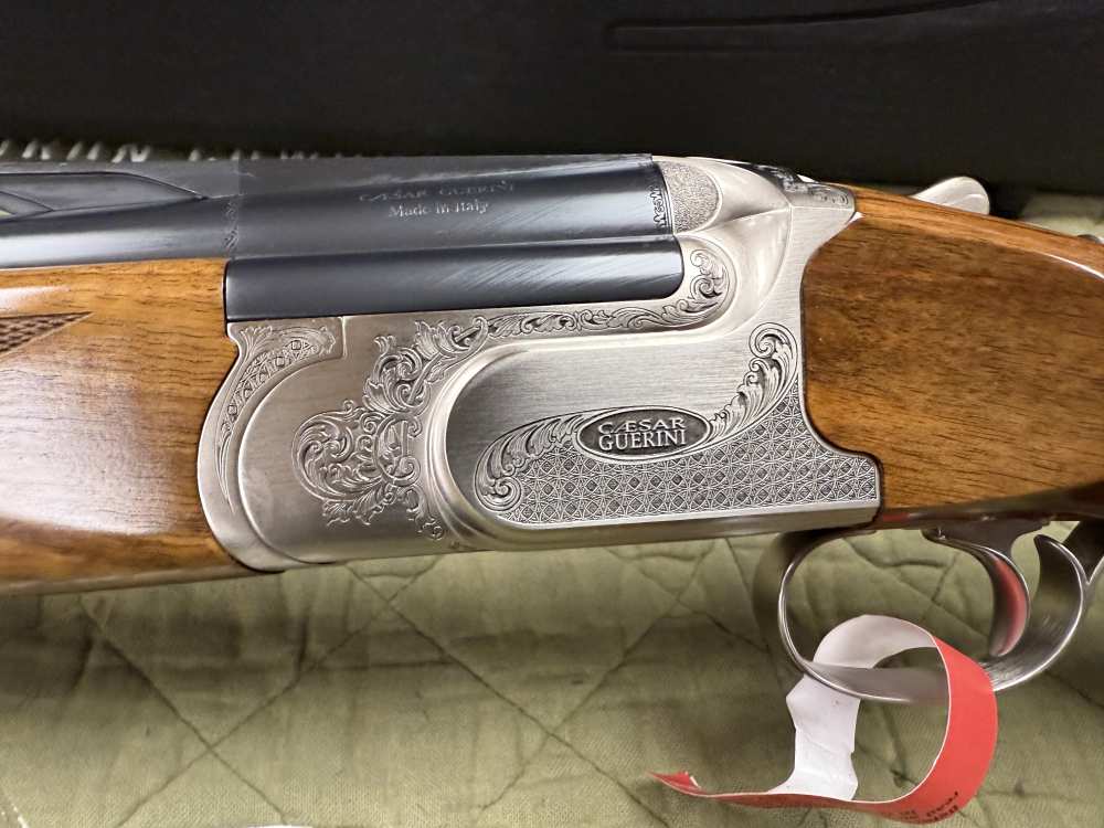 *New* Caesar Guerini Invictus I Ascent Sporting 12GA 32'' ADJ Stock-img-3