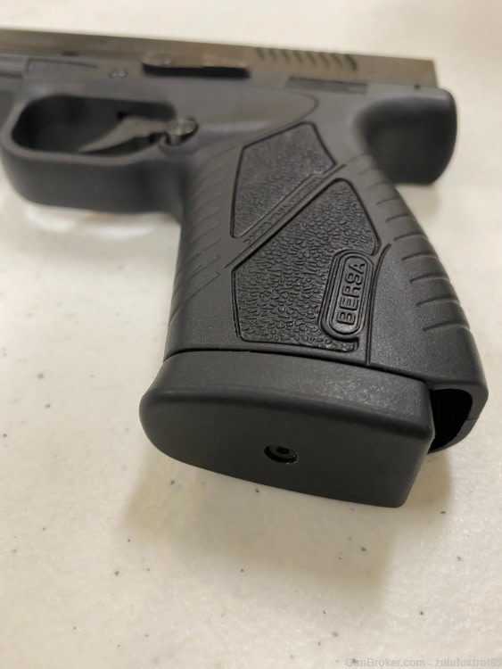 Bersa BP9cc 9mm semi auto pistol *with case-img-2