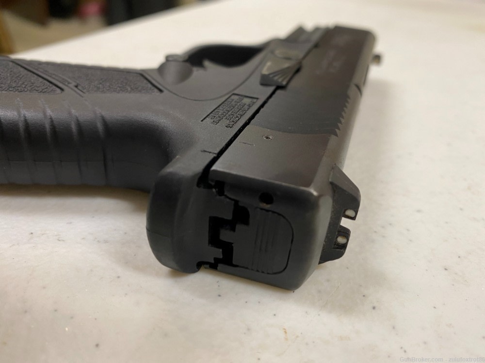 Bersa BP9cc 9mm semi auto pistol *with case-img-4