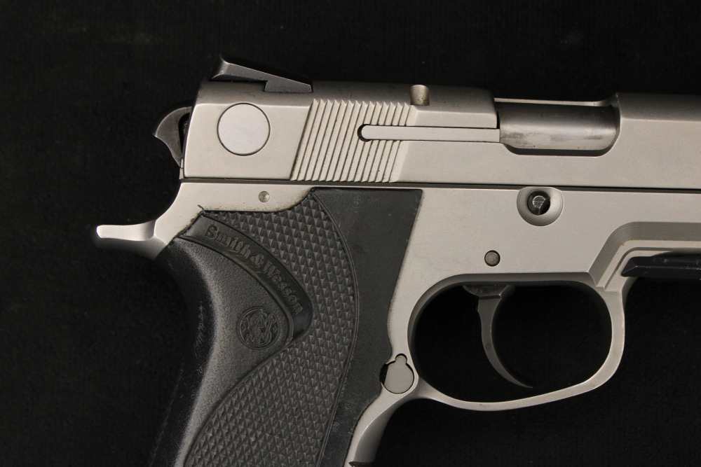 2001 Smith & Wesson 4046TSW Tactical .40 S&W Third Gen Duty DAO Pistol-img-7
