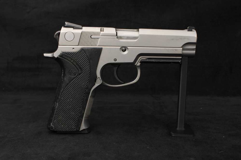 2001 Smith & Wesson 4046TSW Tactical .40 S&W Third Gen Duty DAO Pistol-img-17