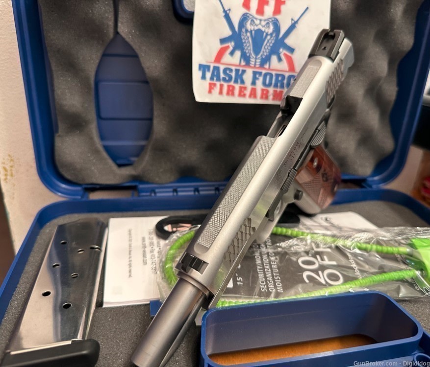 SMITH & WESSON 1911 E SERIES .45ACP 5" BARREL 2 MAGS 8 ROUNDS-img-5