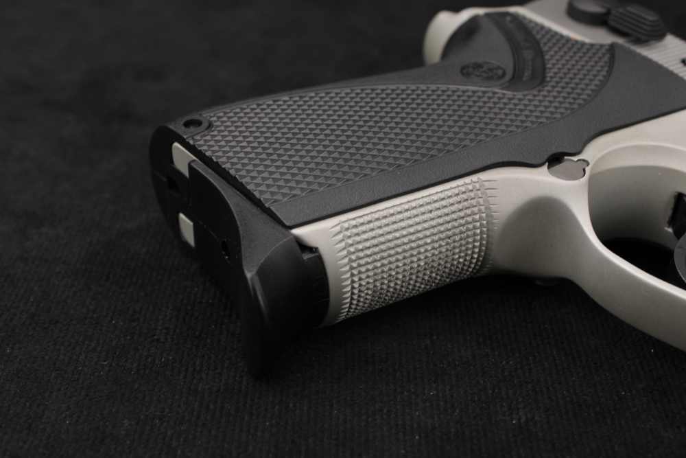 2004 Smith & Wesson 4013TSW Tactical .40 S&W Third Gen -img-10