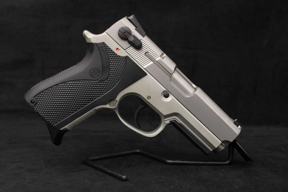 2004 Smith & Wesson 4013TSW Tactical .40 S&W Third Gen -img-19