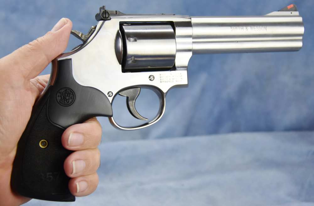 S&W Smith & Wesson Model 686-6 .357 magnum 5" Stainless Barrel-img-0