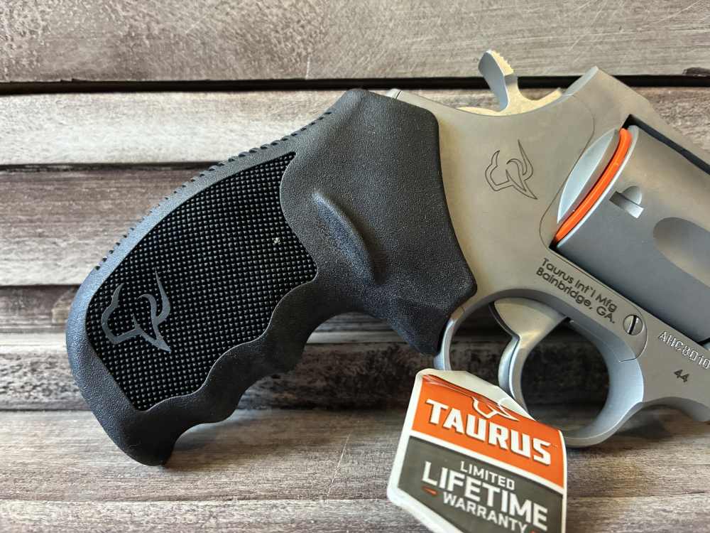 Taurus Tracker 44 Mag 2.5” SS Talo Exclusive In Stock-img-3