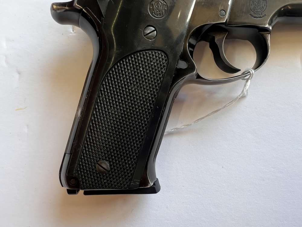 Smith & Wesson Model 59 – 9mm – Double-Action Semi-Automatic SN A246397-img-7