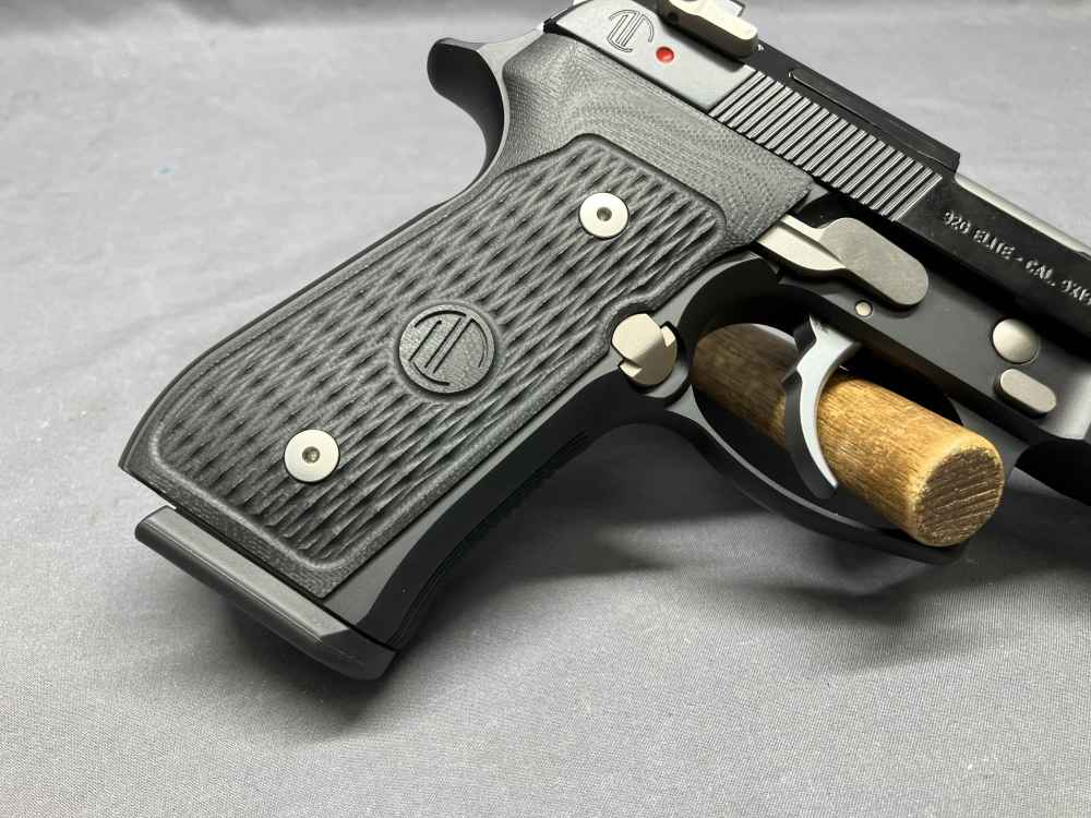 Beretta Langton TT 92G Elite - 9x19mm - Factory Case w/ Three Magazines-img-12