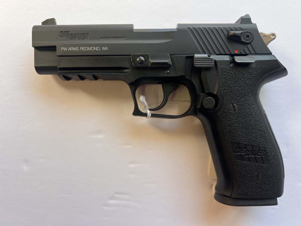 SIG Sauer Mosquito .22 LR Semi-Automatic Pistol SN F360857-img-7