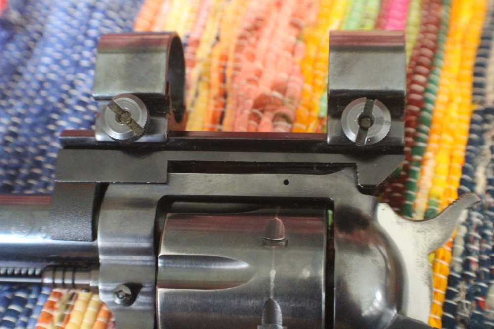 Ruger New model Blackhawk 41 Rem Mag 6.5 inch barrel scope mounts -img-4