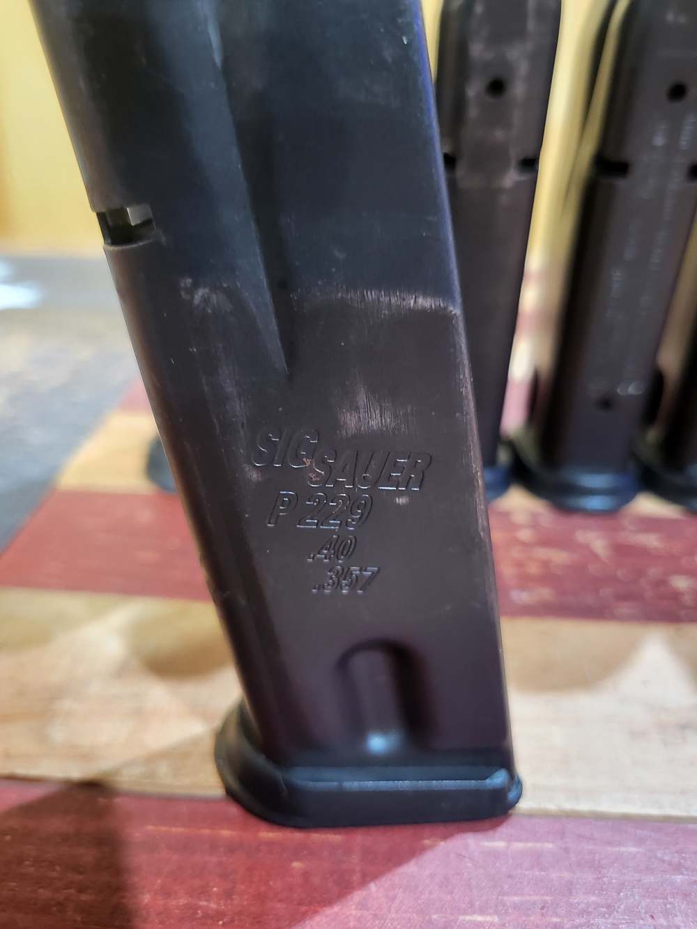 Lot of 8 Sig Sauer P229 357 Sig or 40 Cal 12 Rd Magazines -img-4