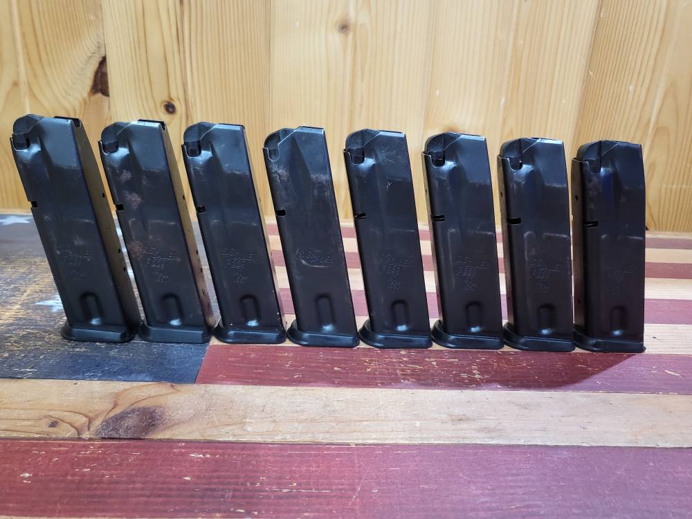 Lot of 8 Sig Sauer P229 357 Sig or 40 Cal 12 Rd Magazines -img-1