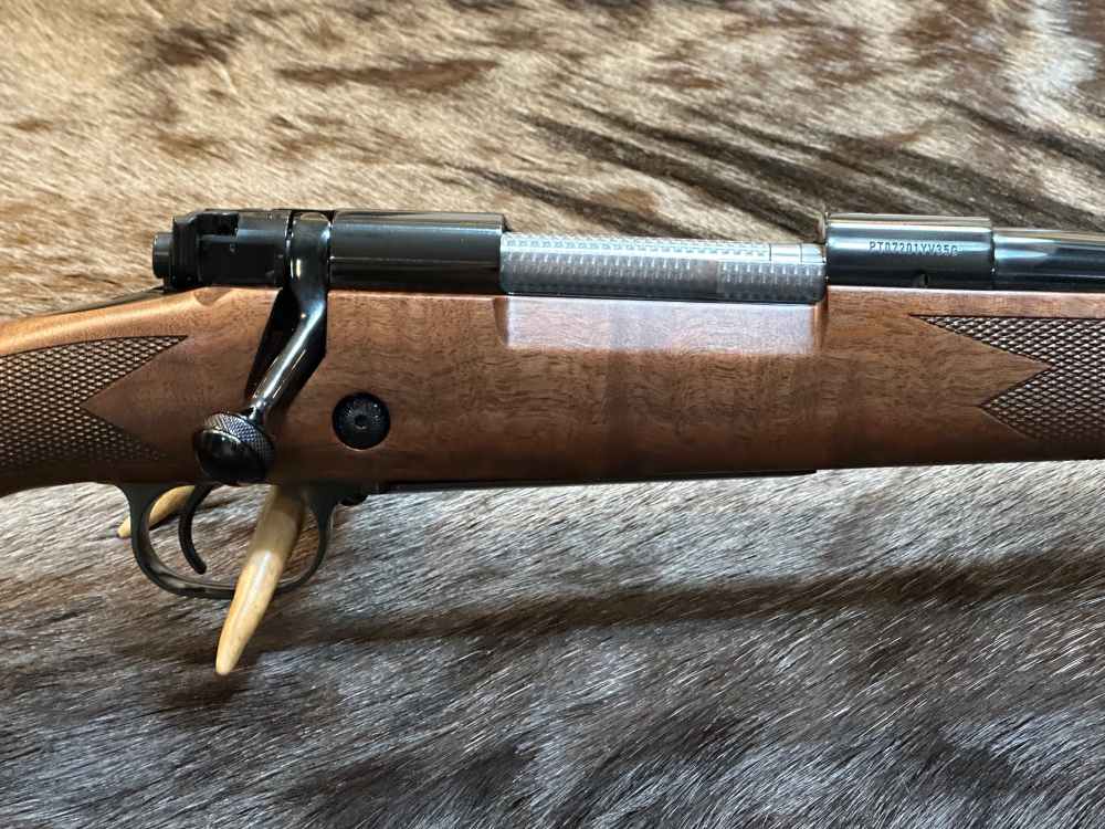 WINCHESTER MODEL 70 SUPER GRADE 270 WIN 24" BARREL, FREE SAFARI-img-3
