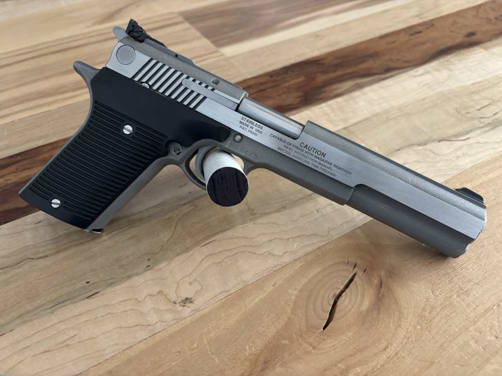 AMT Automag III 30 carbine semi automatic pistol Irwindale California USA -img-9