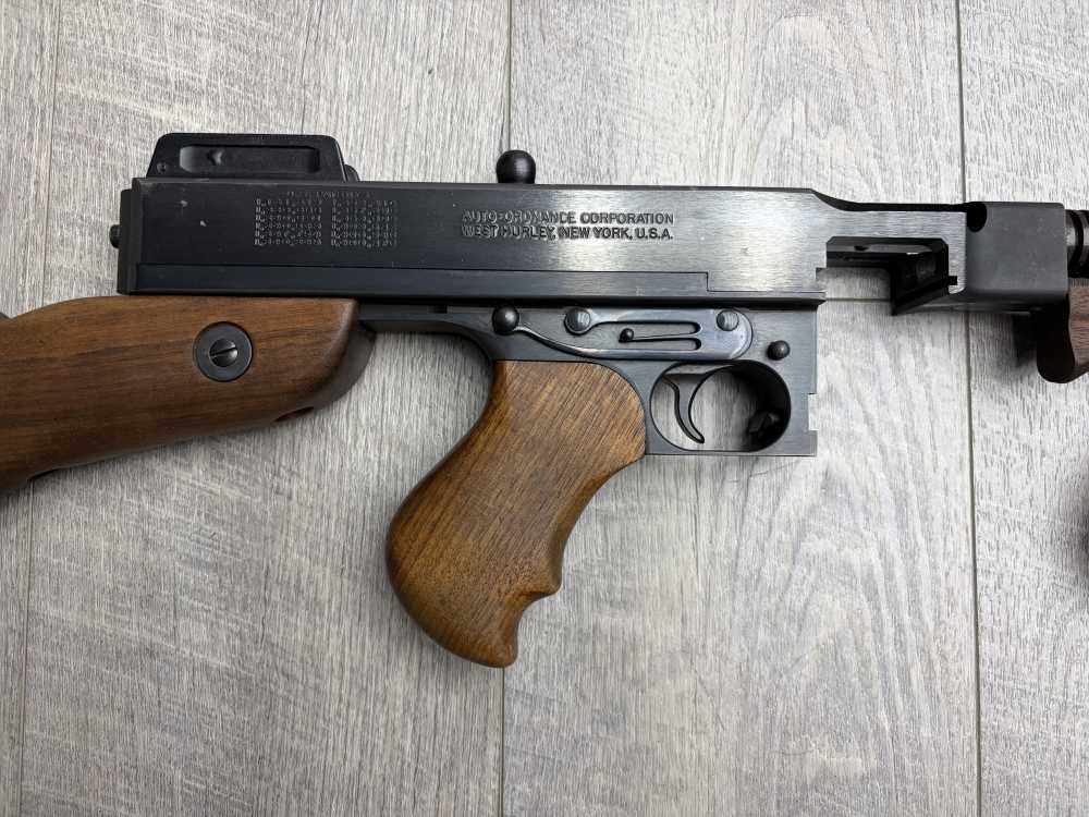 Auto Ordnance West Hurley Thompson US Model 1928 Sub Machine Gun-img-4