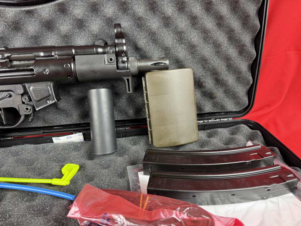 Custom MKE AP5-P 9mm - Witt  Suppressor - Foldable SBT Brace-img-8