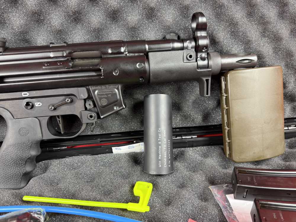 Custom MKE AP5-P 9mm - Witt  Suppressor - Foldable SBT Brace-img-1