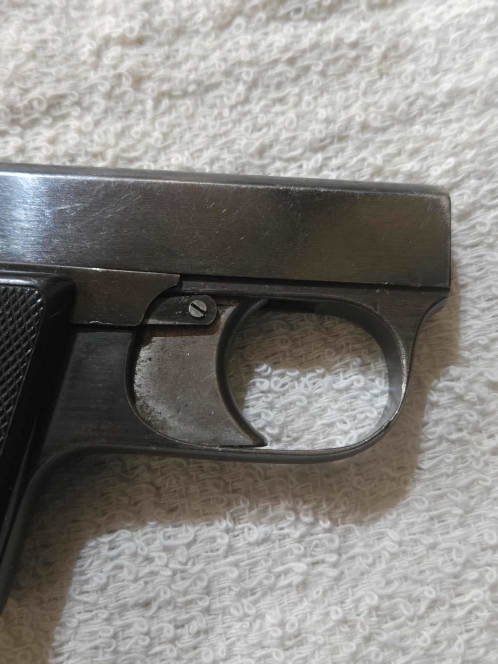 AUGUST MENZ TEARGAS GUN - COLLECTOR QUALITY - RARE-img-10