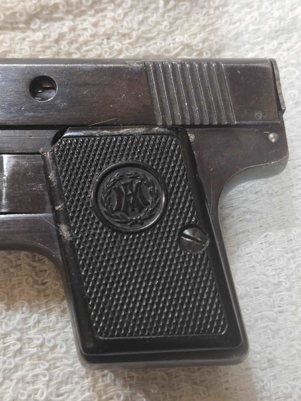 AUGUST MENZ TEARGAS GUN - COLLECTOR QUALITY - RARE-img-6
