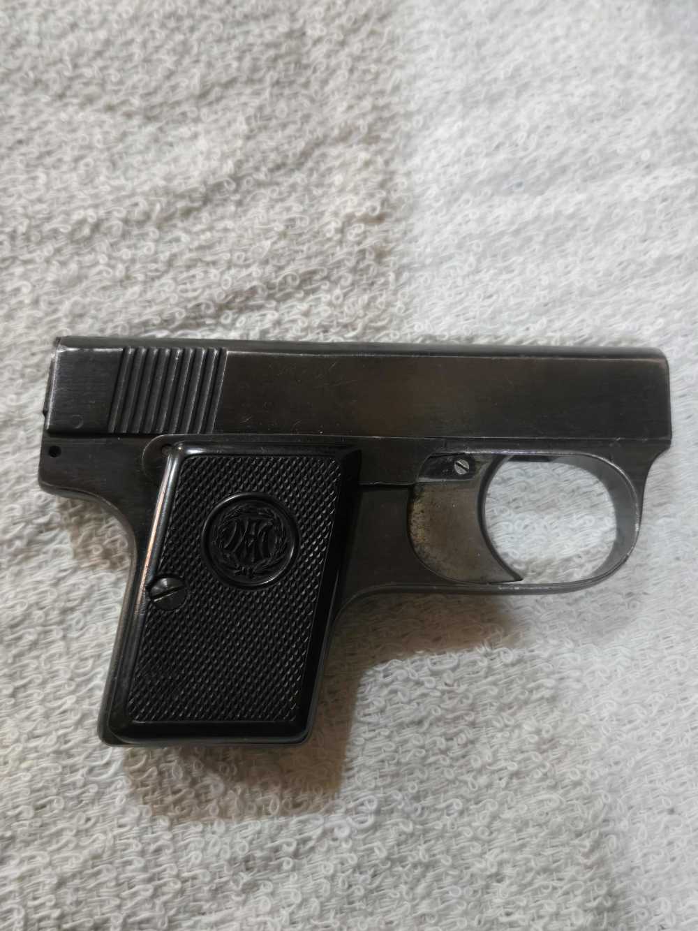AUGUST MENZ TEARGAS GUN - COLLECTOR QUALITY - RARE-img-0