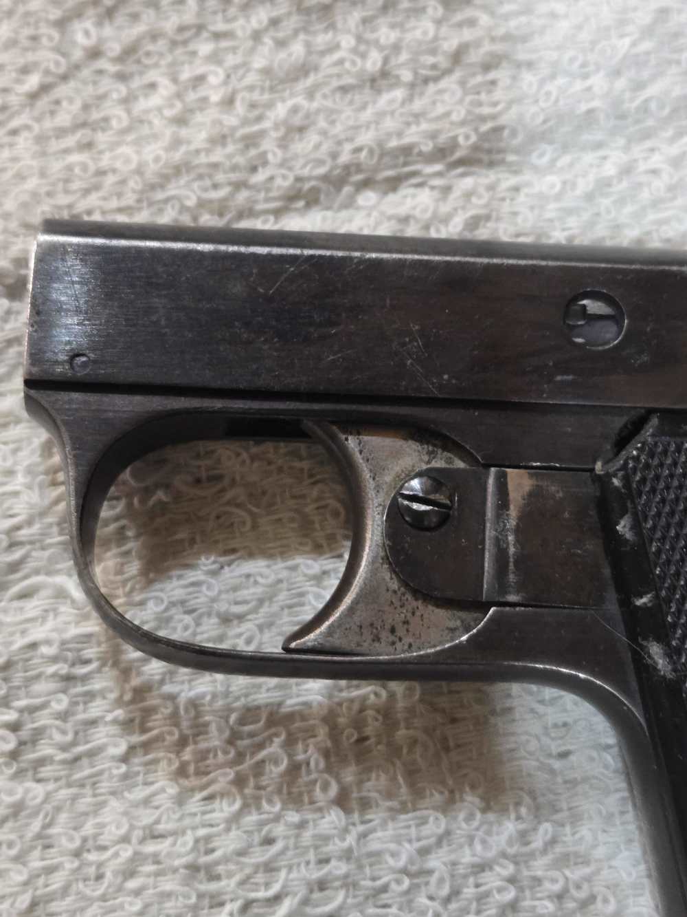 AUGUST MENZ TEARGAS GUN - COLLECTOR QUALITY - RARE-img-3