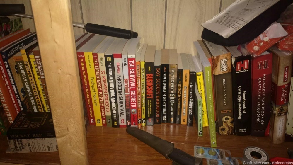  Miscellaneous survival books -img-0