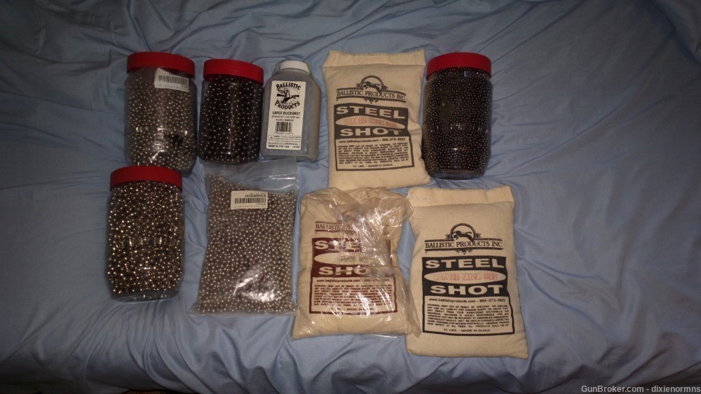 Shotgun reloading supplies -img-0