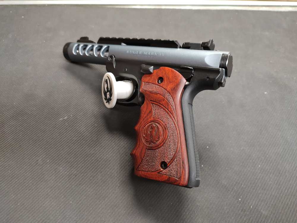 Ruger Mark IV 22/45 Lite 22 cal 4.4"Non-Threaded  bbl Semi-Auto Pistol-img-1