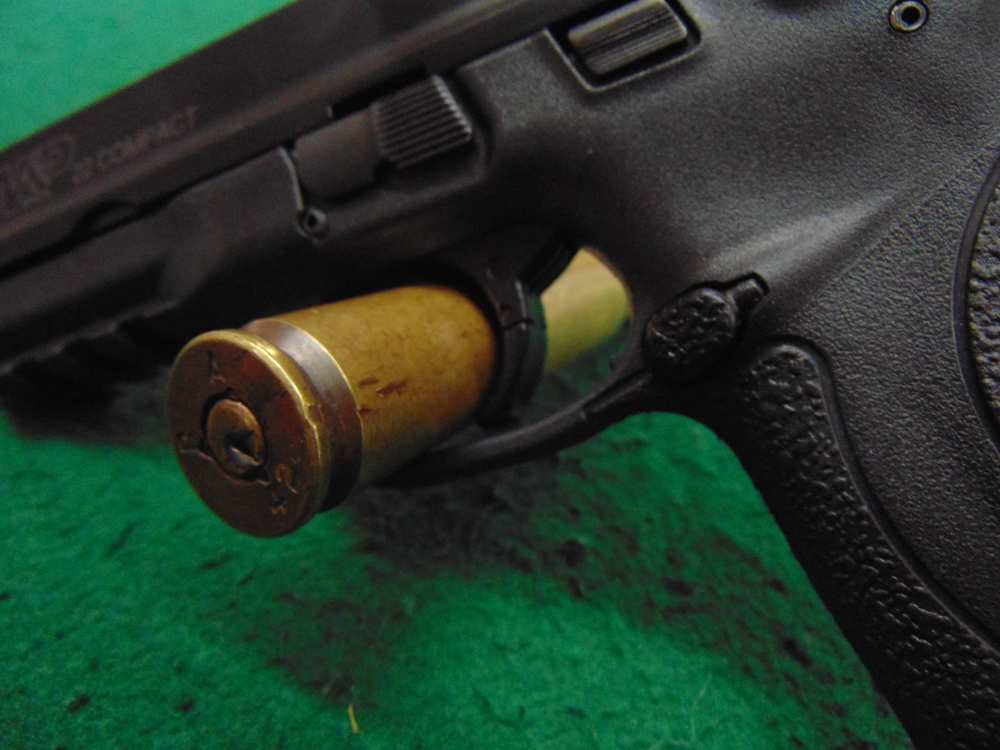 Smith & Wesson, 22 Compact, 22 LR, 4" BL, 10+1 Cap, Threaded! -img-7