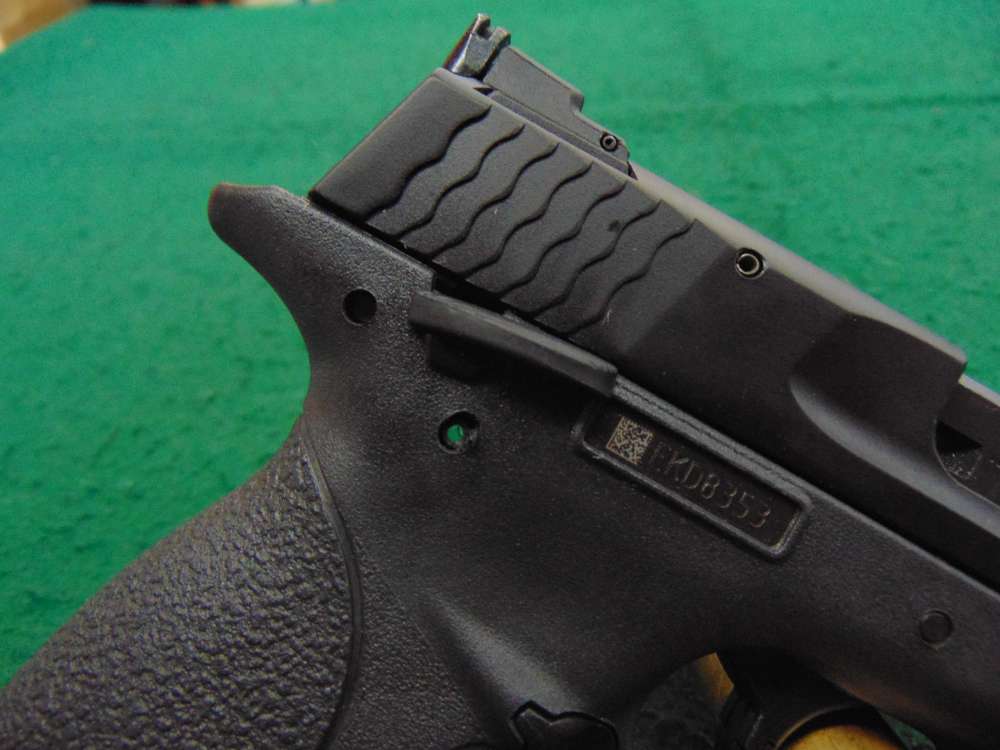 Smith & Wesson, 22 Compact, 22 LR, 4" BL, 10+1 Cap, Threaded! -img-10
