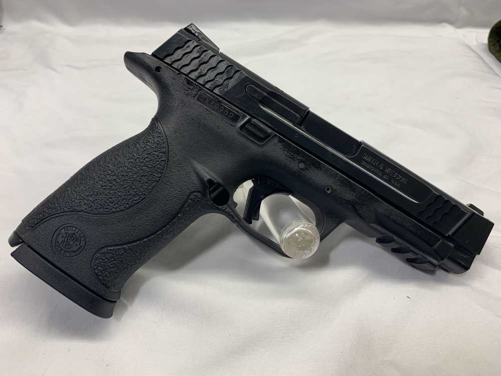 S&W M&P45 *USED* WITH 9 EXTRA MAGAZINES-img-6