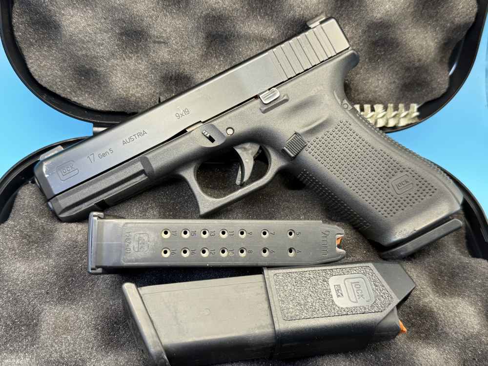 Glock 17 Gen 5 9mm Police Trade-in G17 Ameriglo Night Sights-img-0
