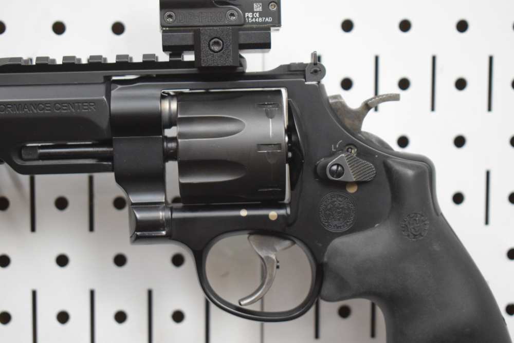 Smith and Wesson Performance Center Model 327 TRR8-img-7