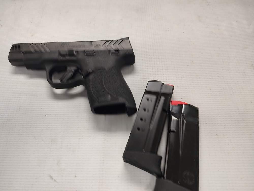 Smith & Wesson M&P9  Shield Performance Center 9mm 4" BBL Semi Auto Pistol-img-7