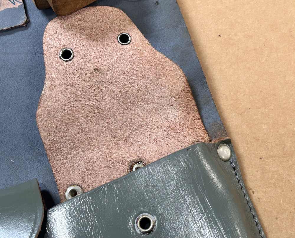 Romanian Grey Leather 2-cell Mag Pouch-img-4