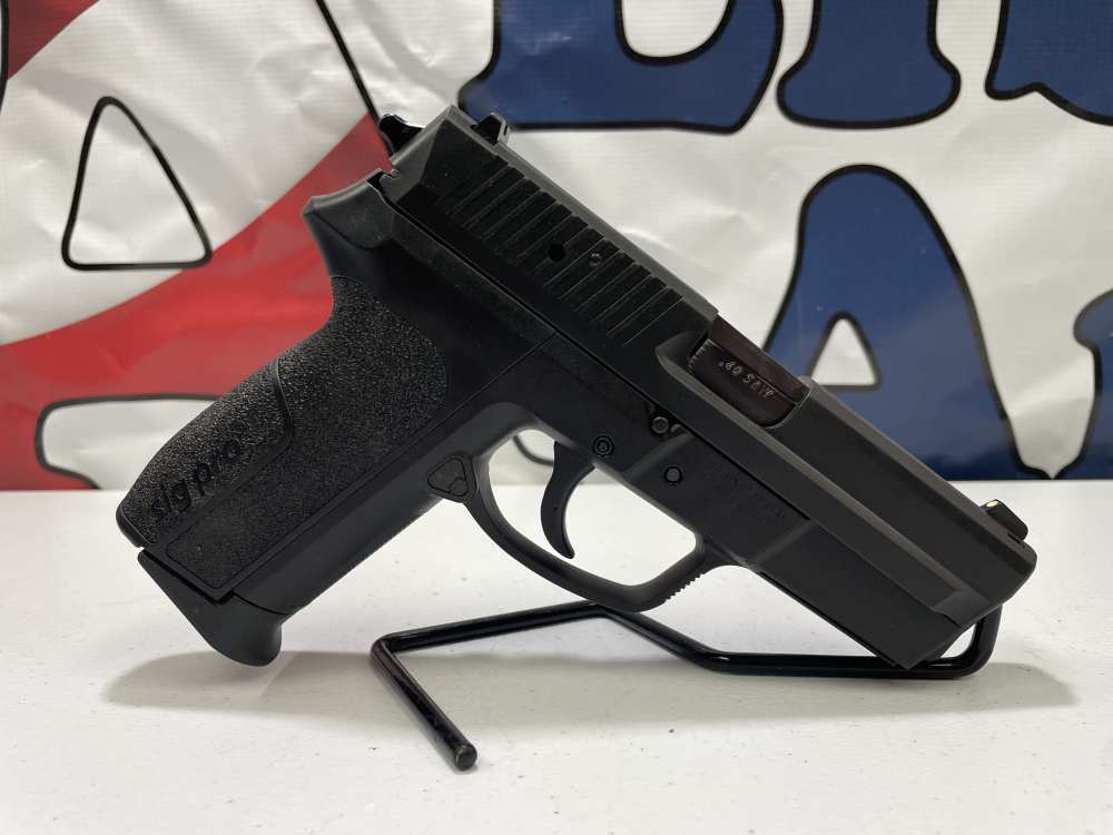 SIG Sauer SP2340 – .40 S&W – Used – OEM Case & 2 Magazines-img-6