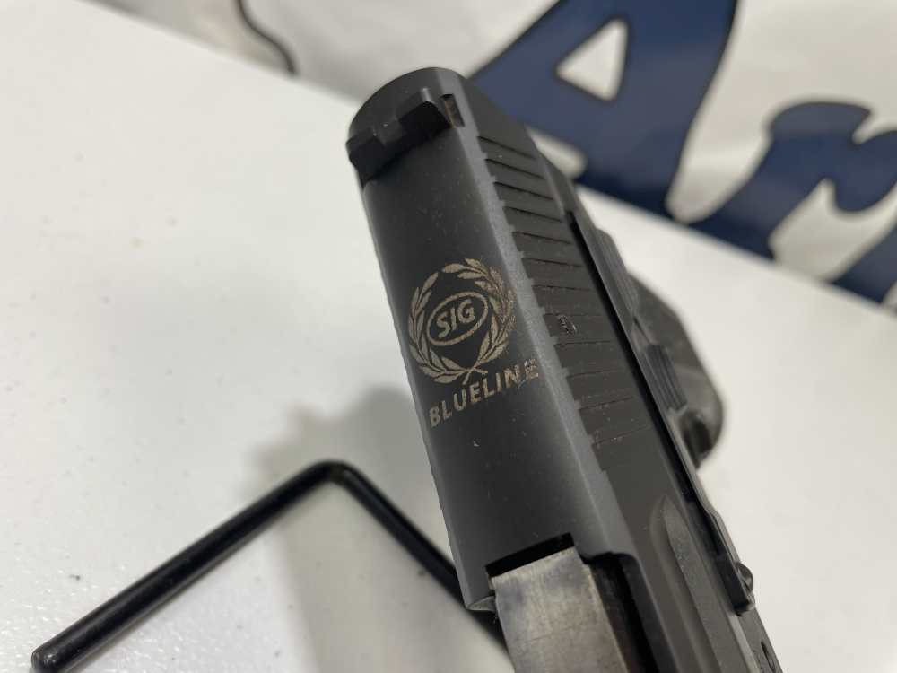 SIG Sauer SP2340 – .40 S&W – Used – OEM Case & 2 Magazines-img-15