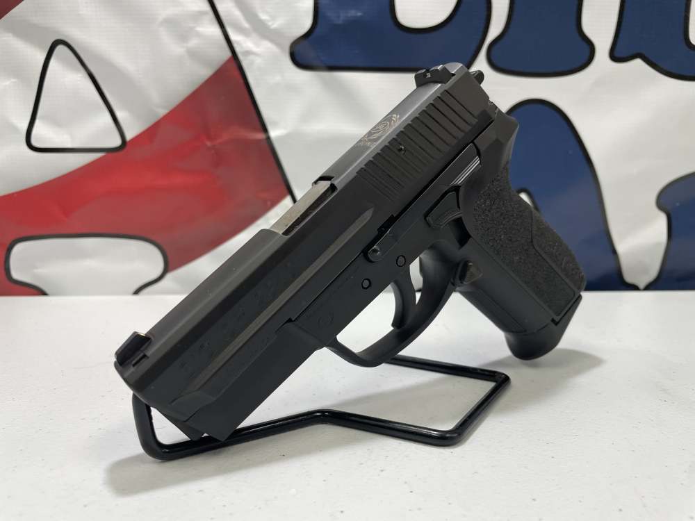 SIG Sauer SP2340 – .40 S&W – Used – OEM Case & 2 Magazines-img-1