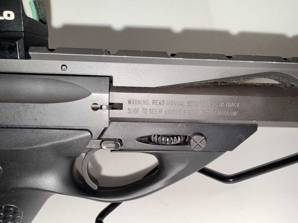Beretta U22 Neos .22 LR – 6" Barrel – Matte Black with Reflex Sight-img-8