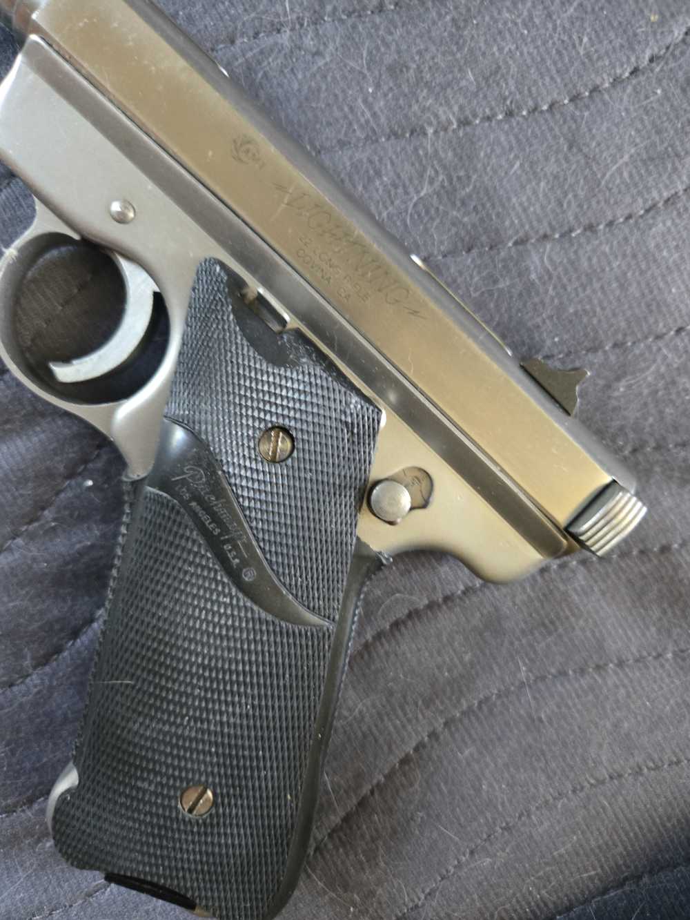 AMT lightning semi auto pistol 22lr-img-1