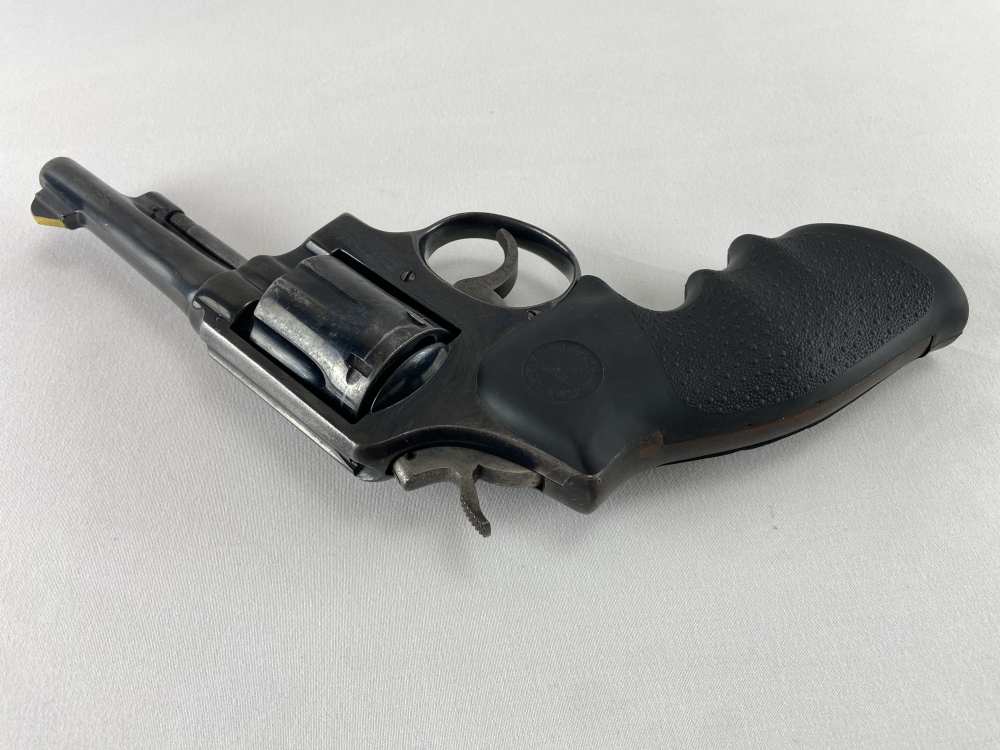 Smith & Wesson Model 10-5 Revolver 4" rubber grips - Used-img-13